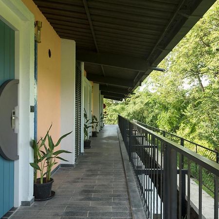 East India House Hotell Gorai Exteriör bild