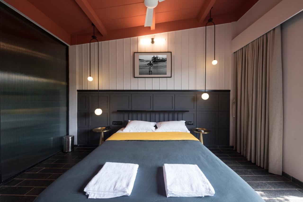 East India House Hotell Gorai Exteriör bild